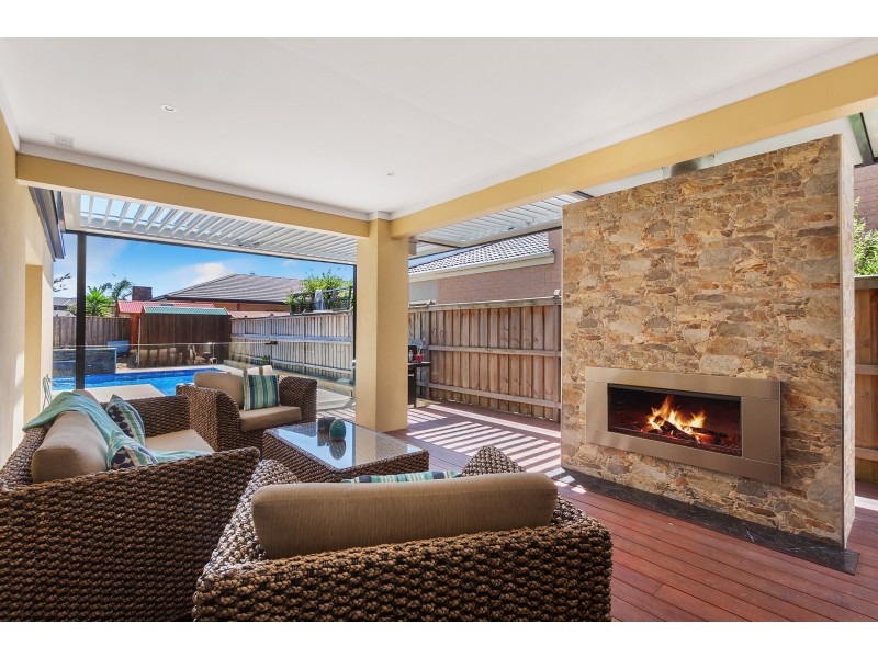 34 The Esplanade, Narre Warren South VIC 3805