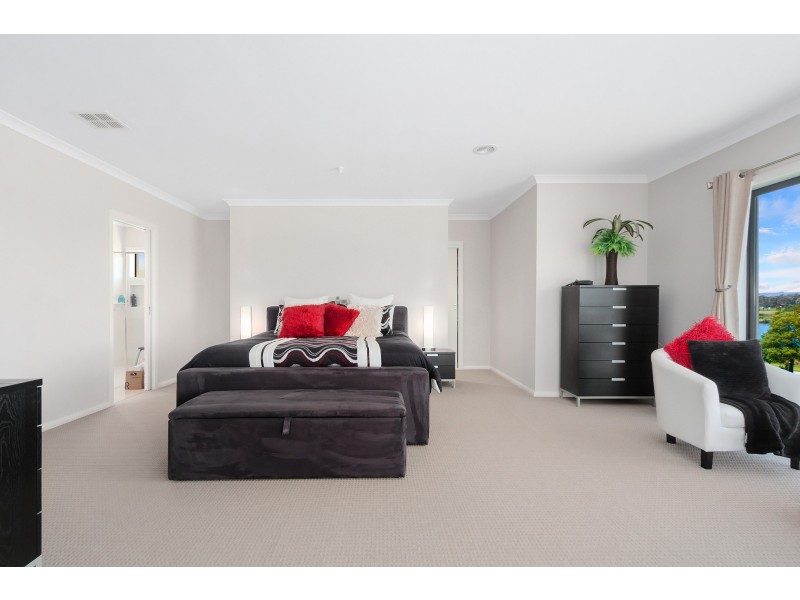 34 The Esplanade, Narre Warren South VIC 3805
