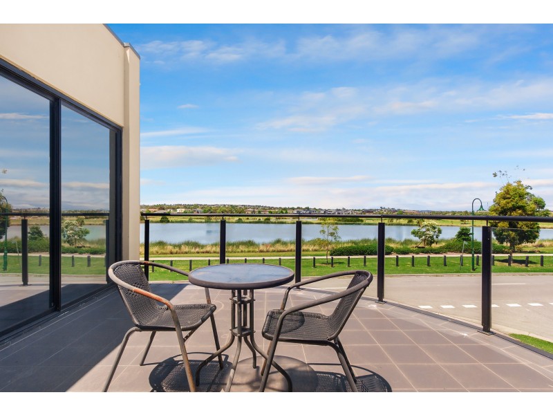 34 The Esplanade, Narre Warren South VIC 3805
