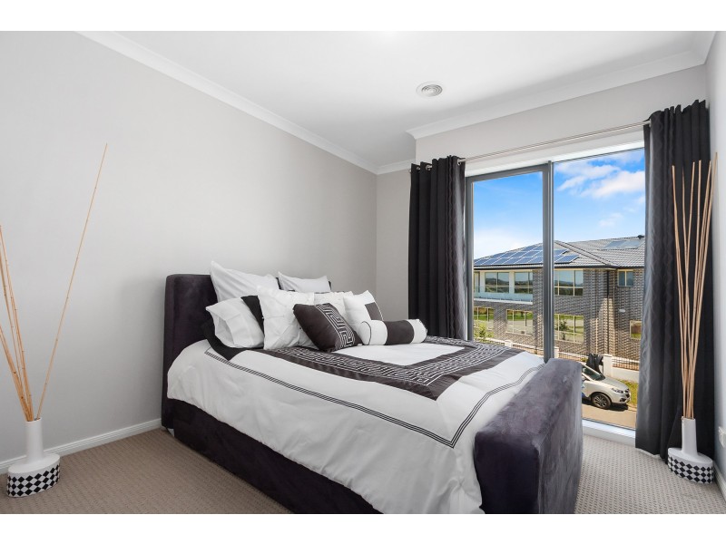 34 The Esplanade, Narre Warren South VIC 3805
