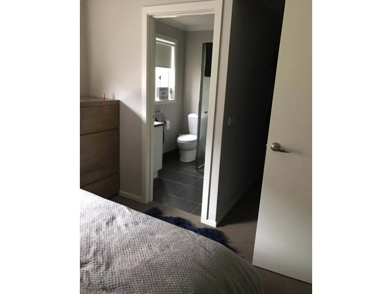 35 Thwaites Road, Pakenham VIC 3810