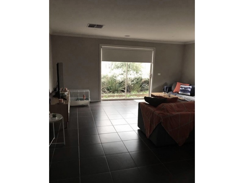 35 Thwaites Road, Pakenham VIC 3810