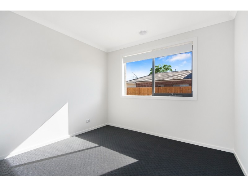 266 Rix Road, Officer VIC 3809