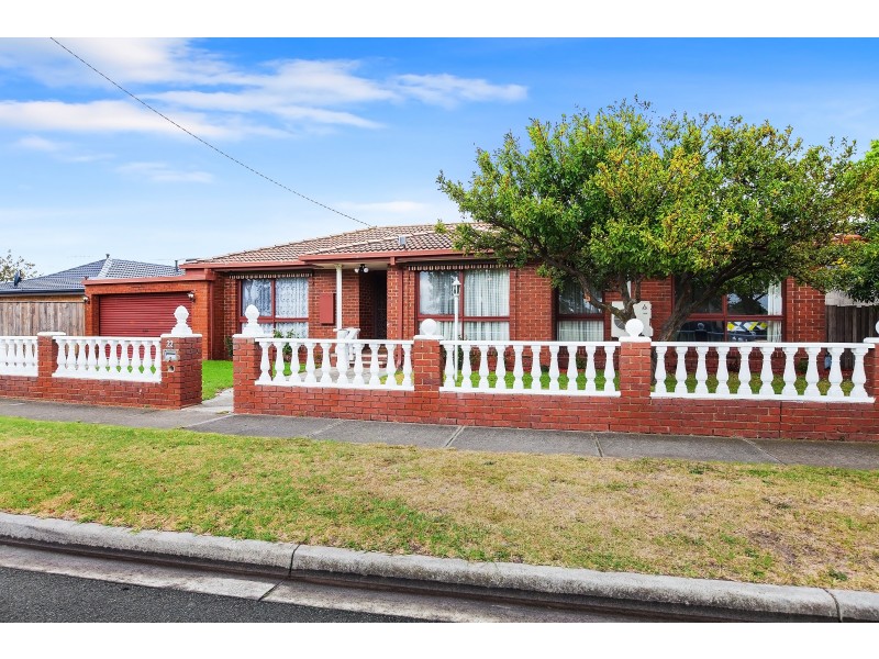 22 Sunnyvale Crescent, Keysborough VIC 3173