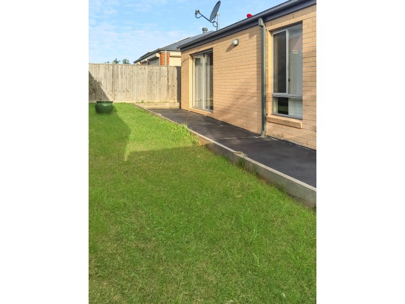 1 Gooseberry Mews, Berwick VIC 3806