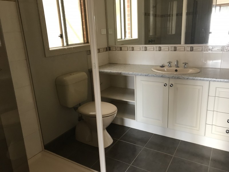 11 Lairds Rise, Garfield VIC 3814