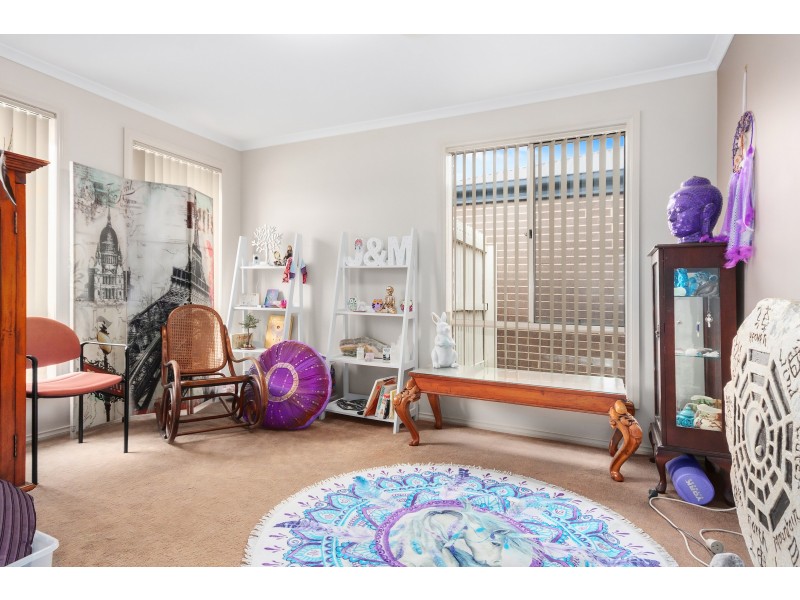 9 Tangelo Terrace, Pakenham VIC 3810