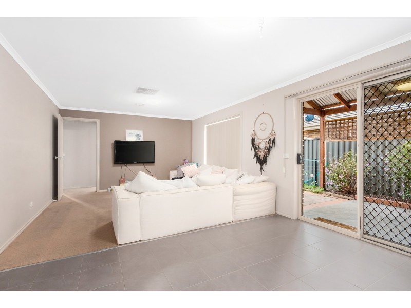 9 Tangelo Terrace, Pakenham VIC 3810