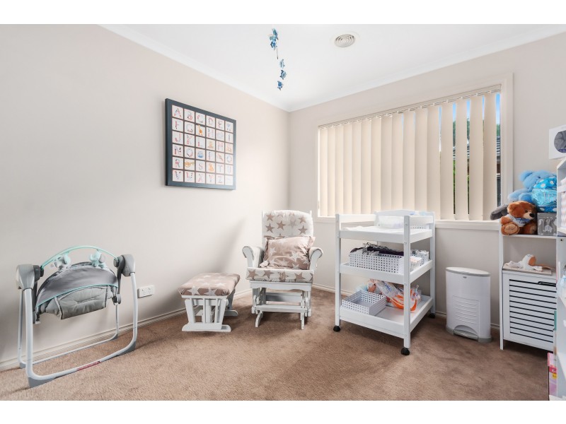 9 Tangelo Terrace, Pakenham VIC 3810