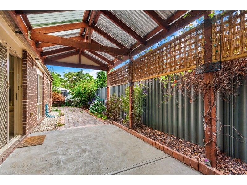 9 Tangelo Terrace, Pakenham VIC 3810