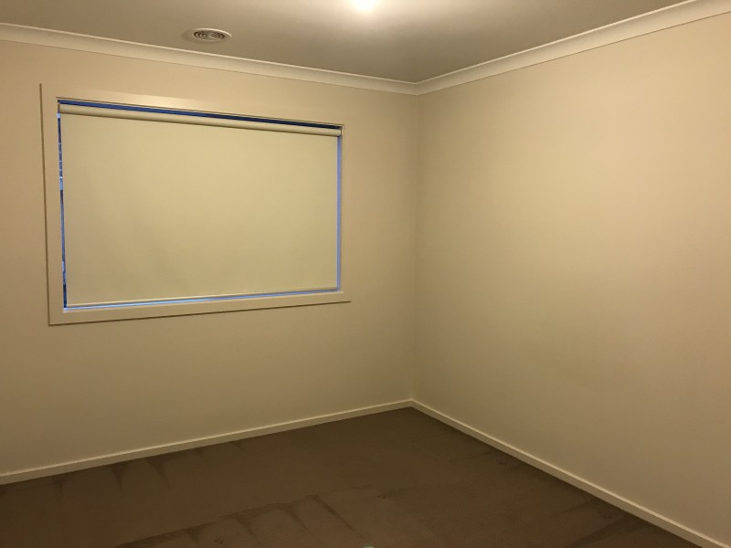 20 Manoora Avenue, Clyde North VIC 3978