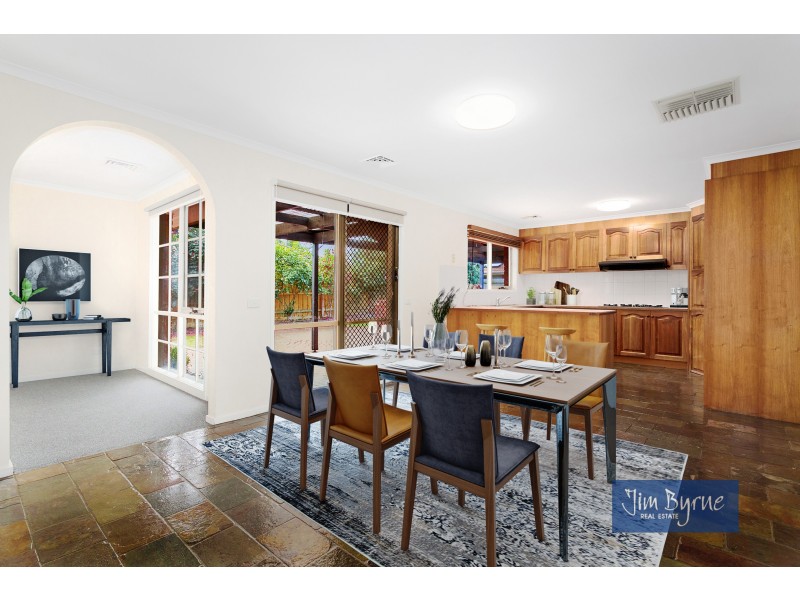 6 Coolabah Grove, Berwick VIC 3806