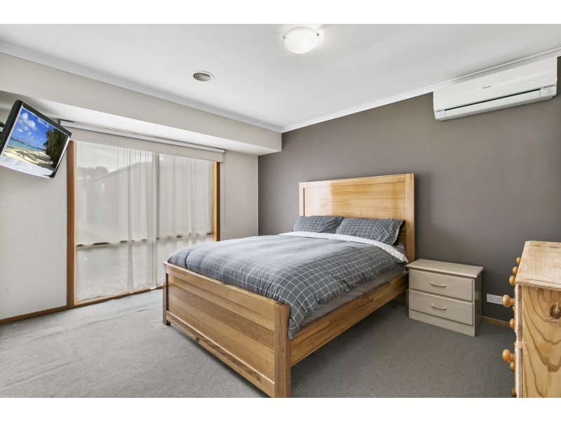 24 Home Road, Nar Nar Goon VIC 3812