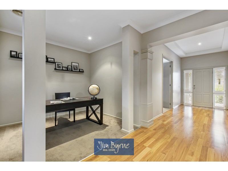 5 Glover Close, Pakenham VIC 3810