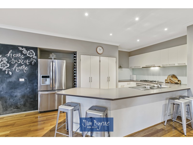 5 Glover Close, Pakenham VIC 3810