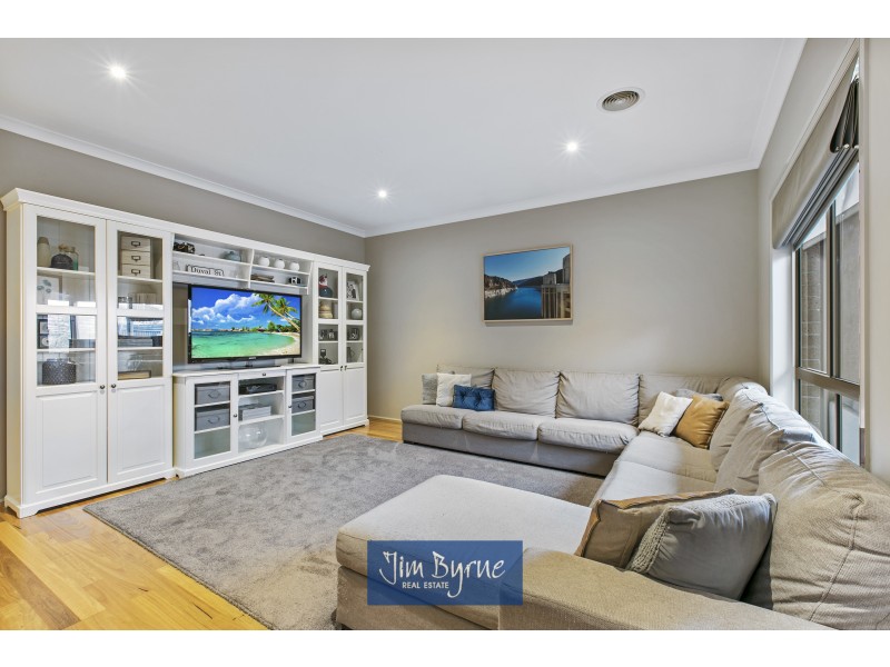 5 Glover Close, Pakenham VIC 3810