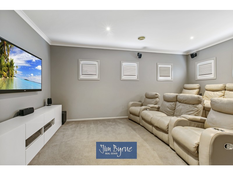 5 Glover Close, Pakenham VIC 3810