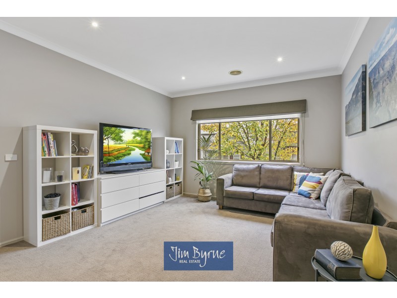 5 Glover Close, Pakenham VIC 3810