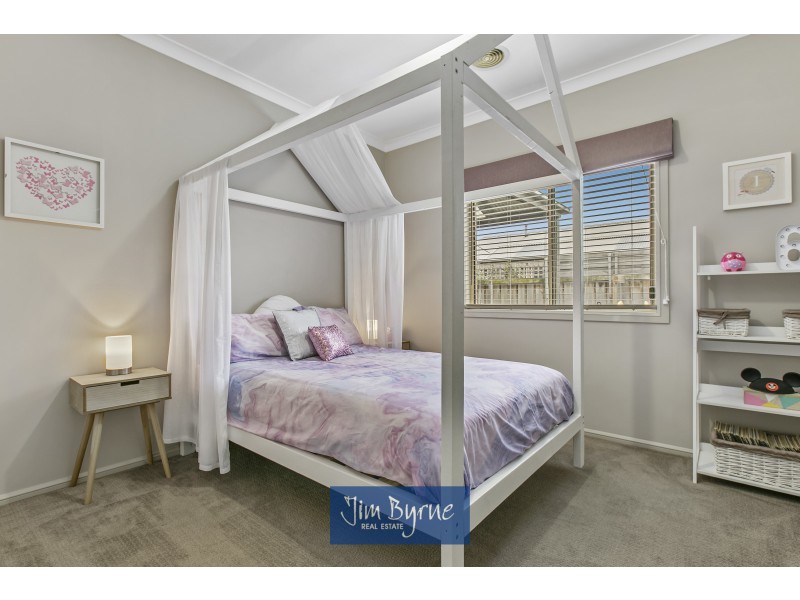 5 Glover Close, Pakenham VIC 3810