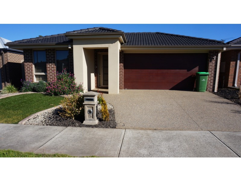 9 Tangelo Terrace, Pakenham VIC 3810