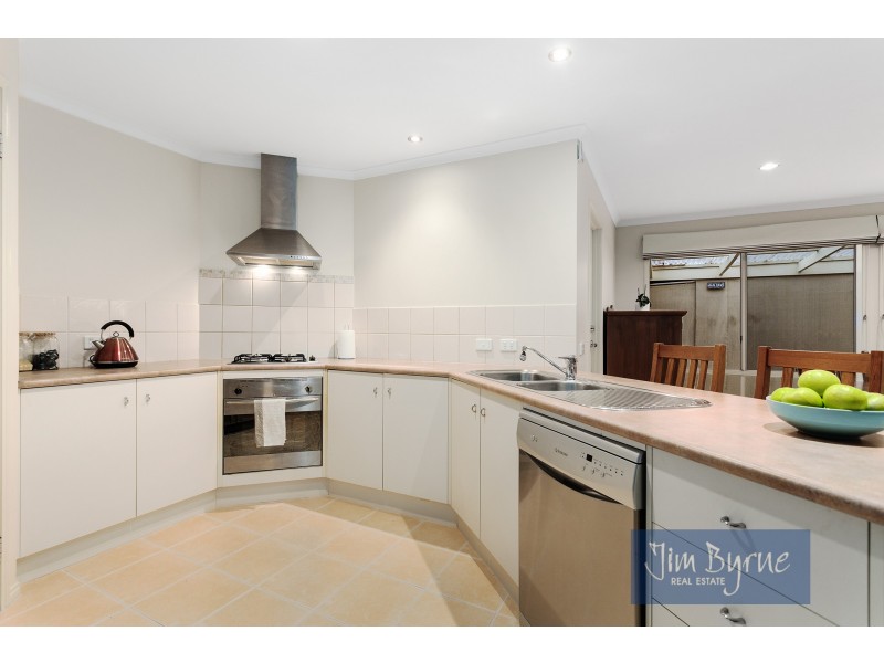 49 McCubbin Way, Berwick VIC 3806