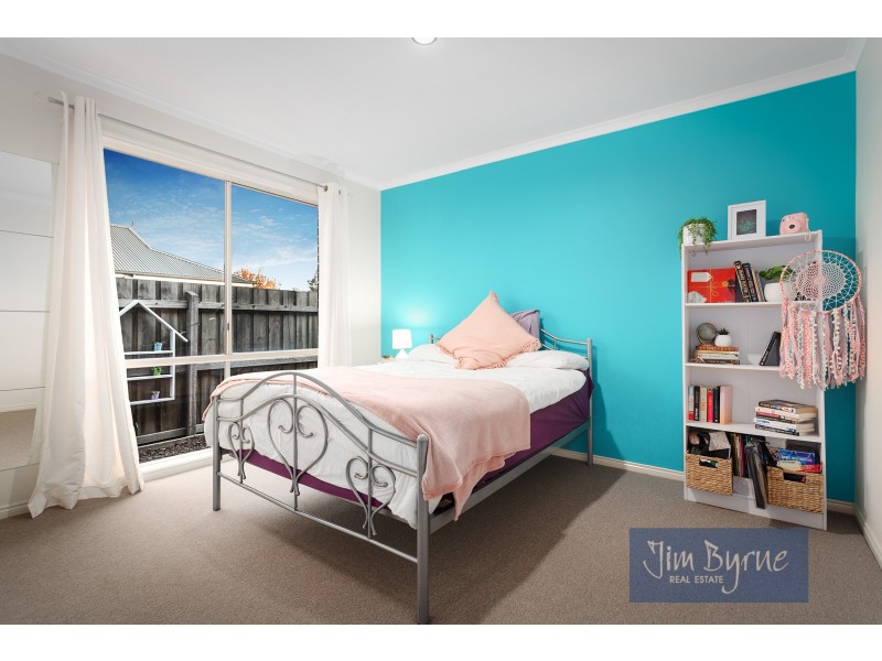 49 McCubbin Way, Berwick VIC 3806