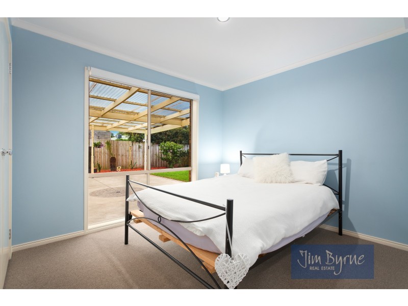 49 McCubbin Way, Berwick VIC 3806