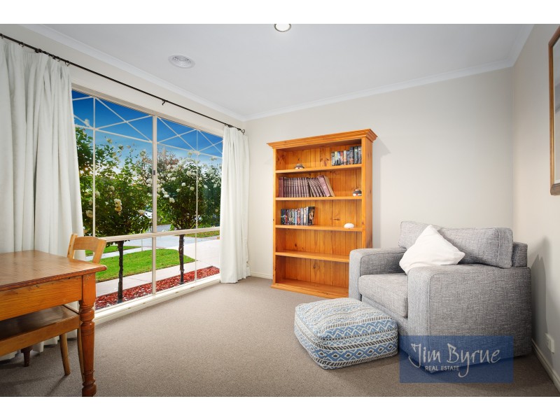 49 McCubbin Way, Berwick VIC 3806