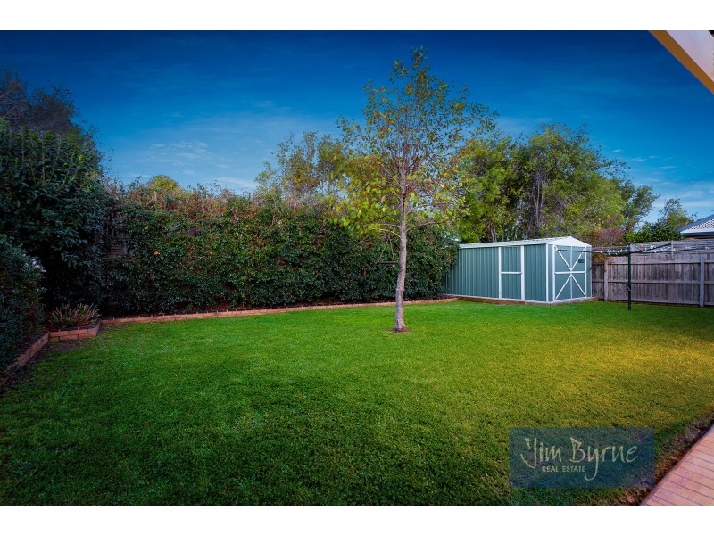 49 McCubbin Way, Berwick VIC 3806