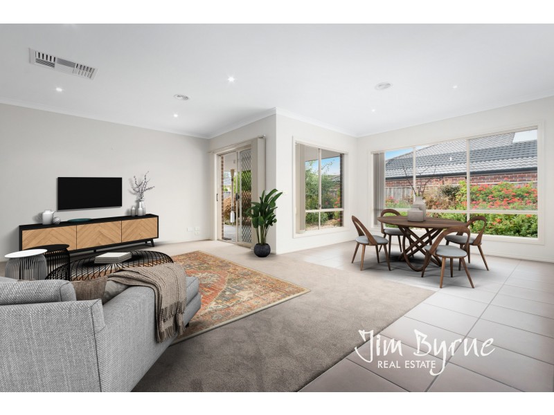 4 Atkinson Drive, Berwick VIC 3806