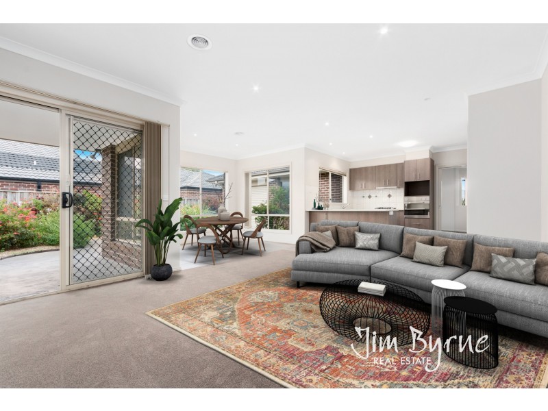 4 Atkinson Drive, Berwick VIC 3806