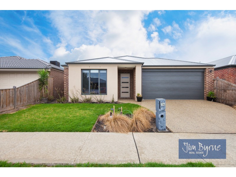14 Campaspe Street, Clyde North VIC 3978