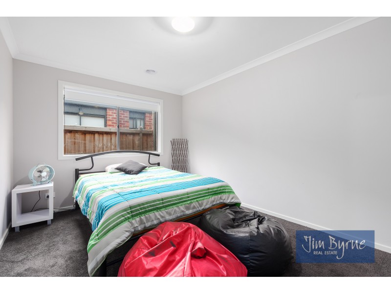 14 Campaspe Street, Clyde North VIC 3978