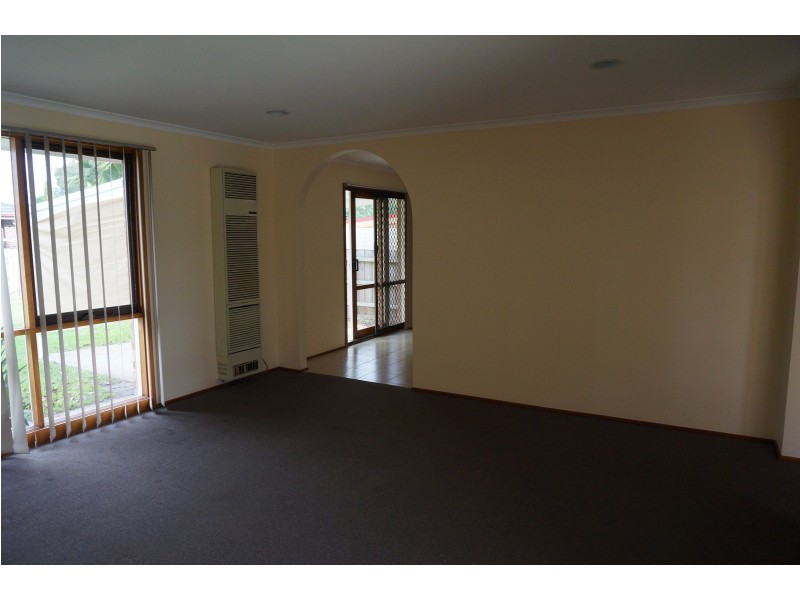 49 Fleetwood Drive, Narre Warren VIC 3805