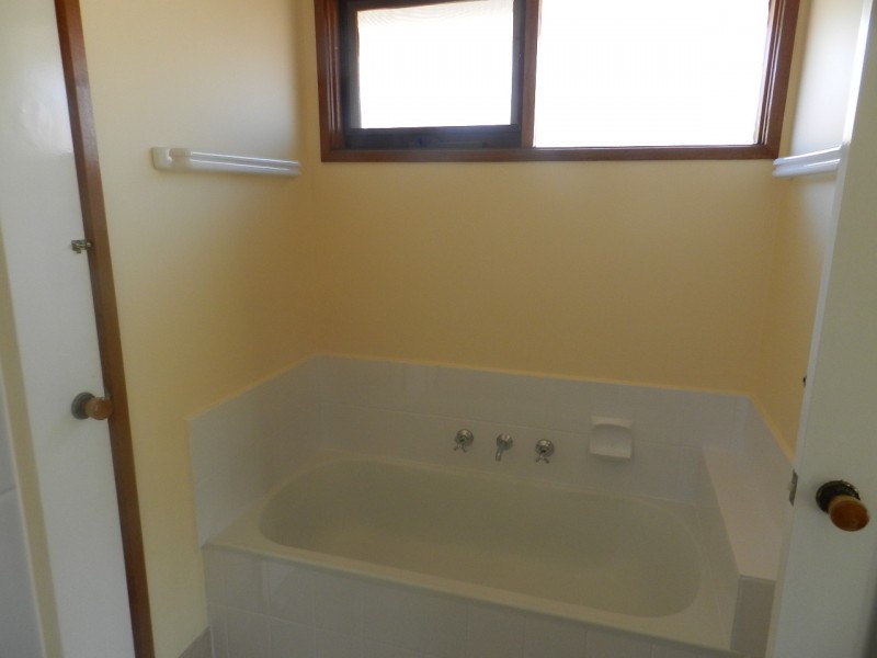 49 Fleetwood Drive, Narre Warren VIC 3805