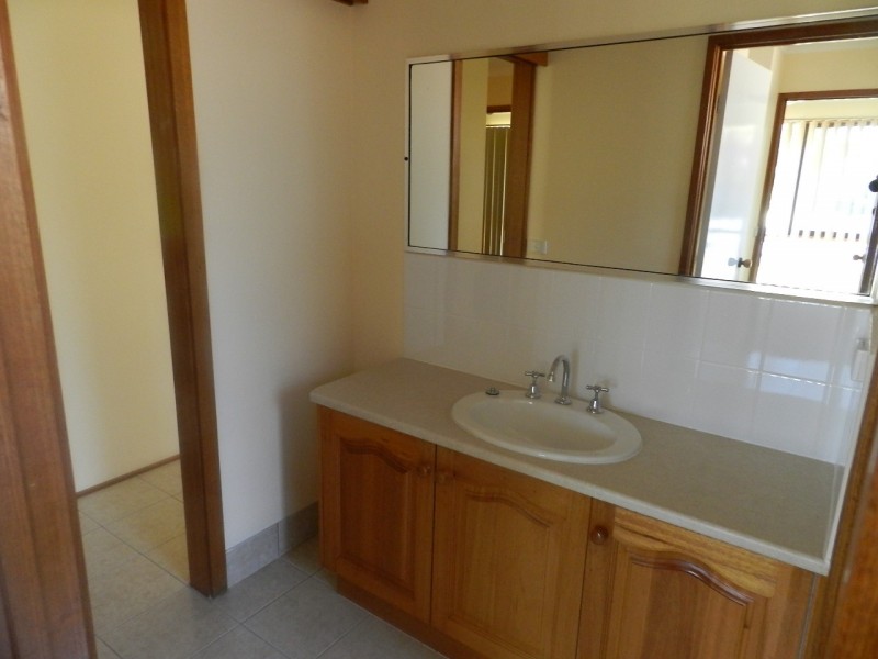 49 Fleetwood Drive, Narre Warren VIC 3805