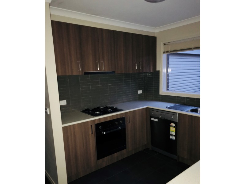 29 Victory Drive, Pakenham VIC 3810