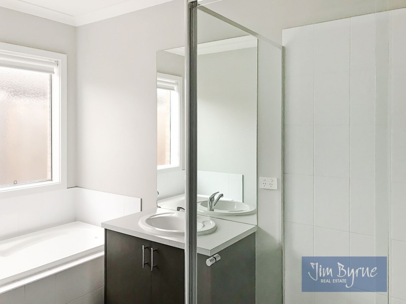 23 Verdant Avenue, Officer VIC 3809