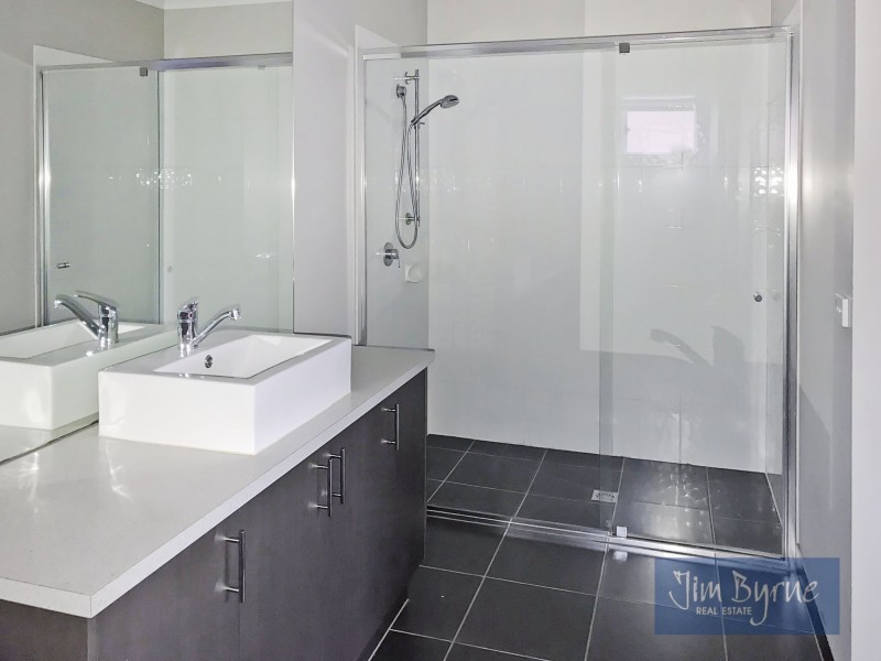 23 Verdant Avenue, Officer VIC 3809