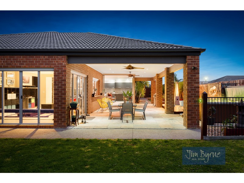 1 Kerr Close, Pakenham VIC 3810