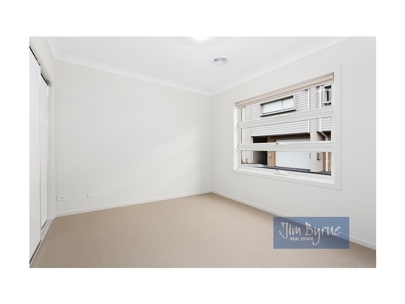 7 EZRA CRESCENT, Officer VIC 3809