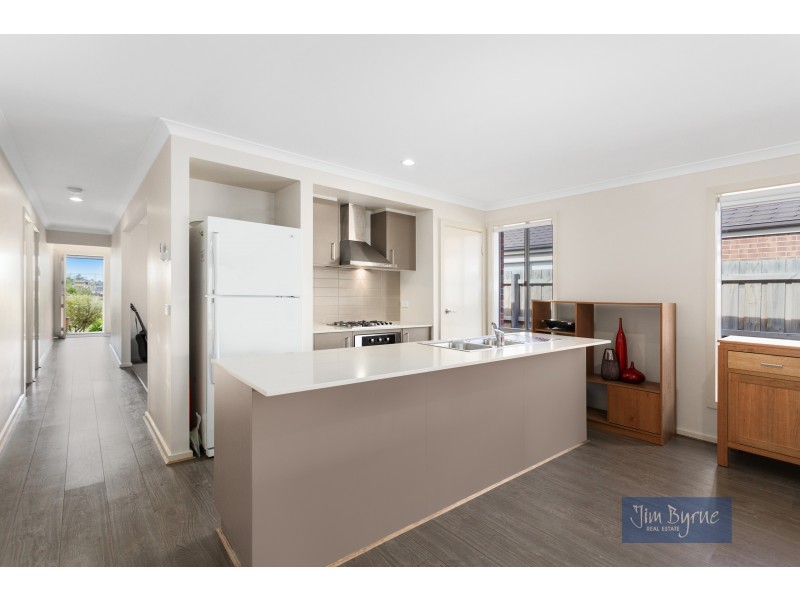 30 Ferrari Drive, Cranbourne East VIC 3977