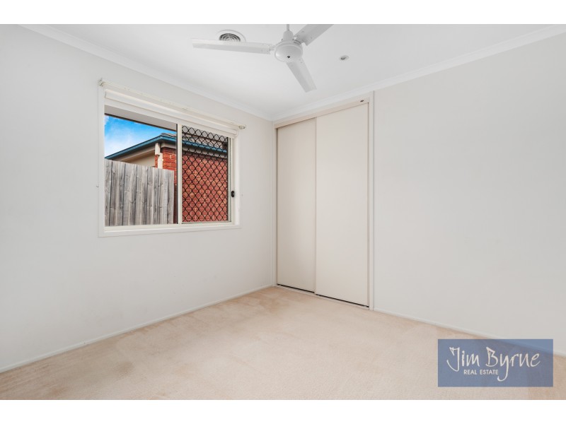 27 Hartsmere Drive, Berwick VIC 3806