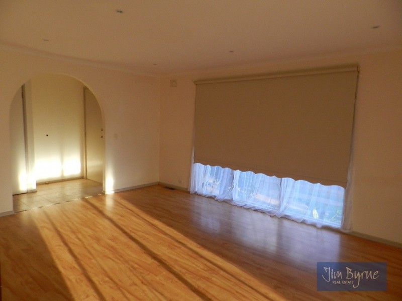 68 MOSSGIEL PARK DRIVE, Endeavour Hills VIC 3802