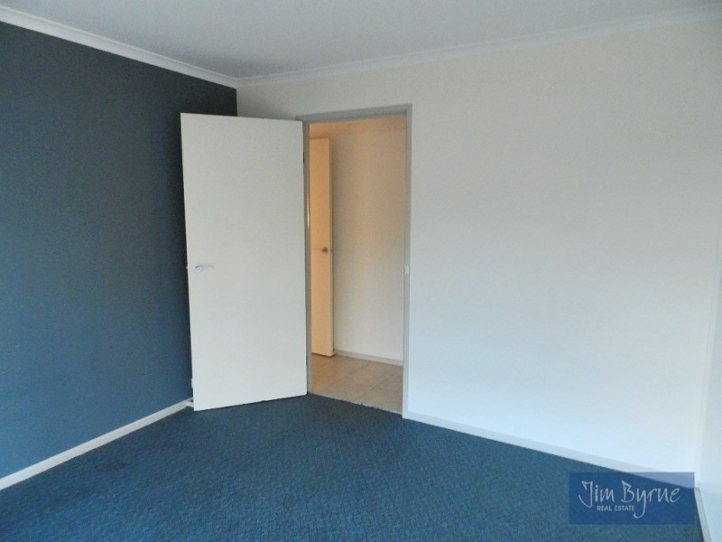 68 MOSSGIEL PARK DRIVE, Endeavour Hills VIC 3802