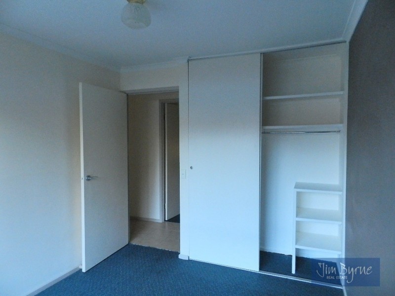 68 MOSSGIEL PARK DRIVE, Endeavour Hills VIC 3802