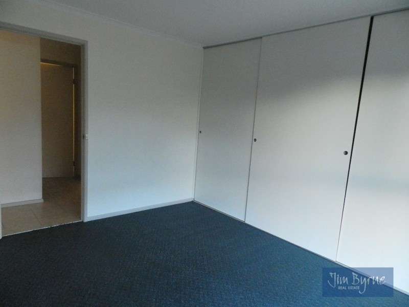 68 MOSSGIEL PARK DRIVE, Endeavour Hills VIC 3802