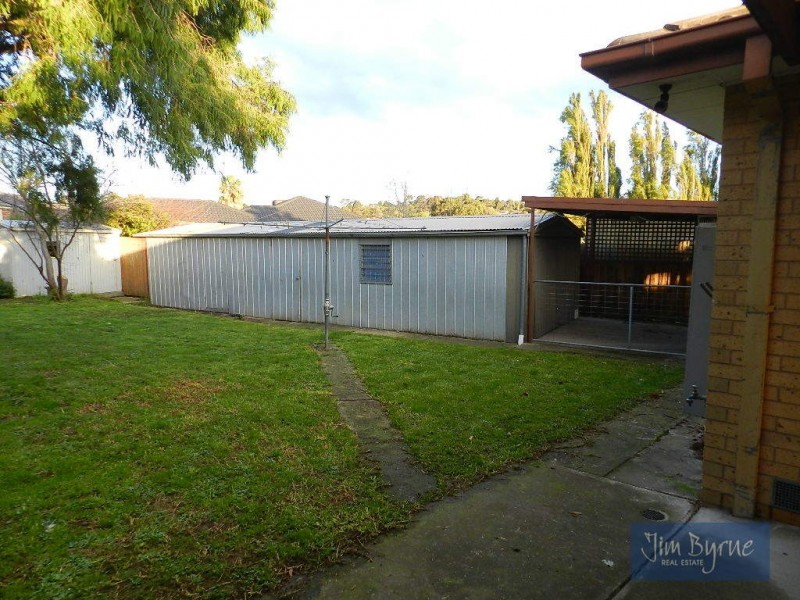 68 MOSSGIEL PARK DRIVE, Endeavour Hills VIC 3802