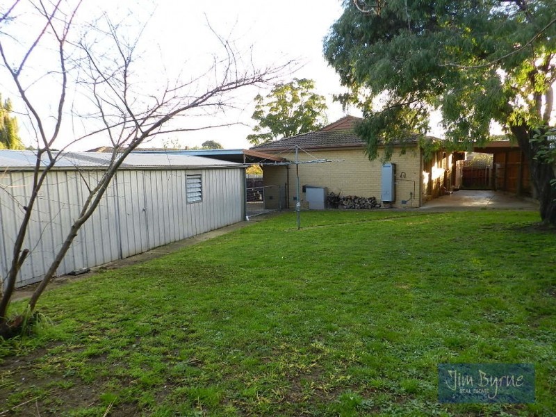 68 MOSSGIEL PARK DRIVE, Endeavour Hills VIC 3802