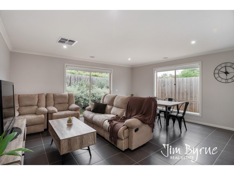 35 Thwaites Road, Pakenham VIC 3810